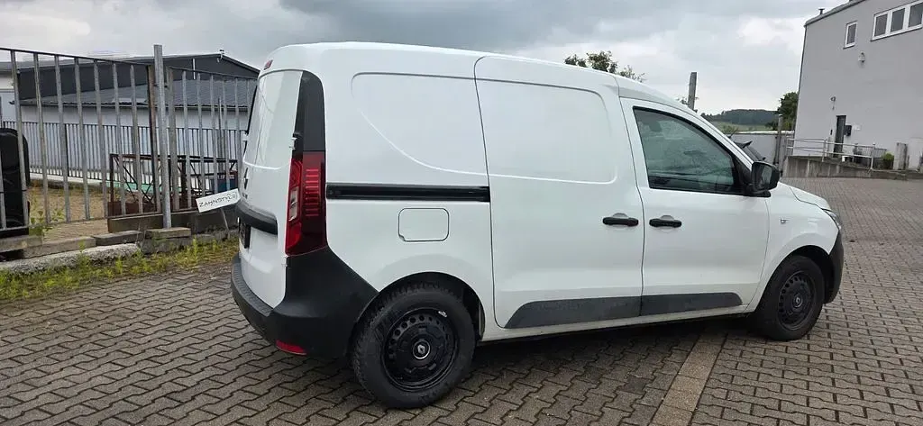 Gebraucht Renault Express 75 PS (55 kW) 2021 Weiß Van / Kleinbus