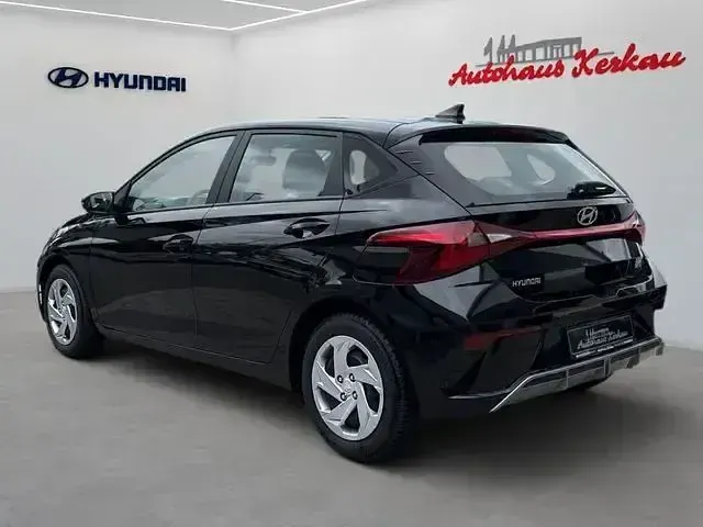 Gebraucht Hyundai i20 Select 101 PS (74 kW) 2025 Other Kleinwagen