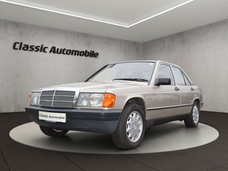 Silber Gebraucht 1988 Mercedes 190 Limousine | 7.900 € - Bild 1/4