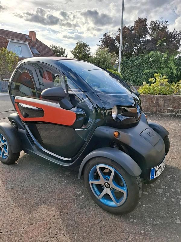 Schwarz Gebraucht 2012 Renault Twizy Kleinwagen | 4.650 € (Etwas zu teuer) - Bild 1/4