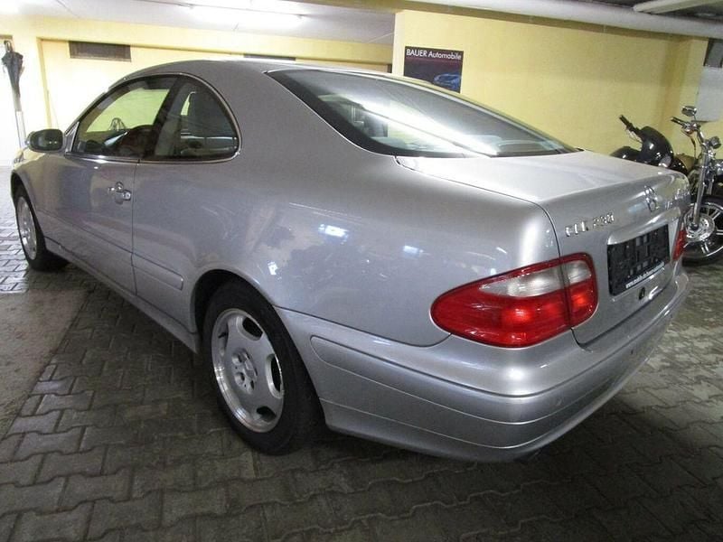 Gebraucht Mercedes CLK230 Elegance 193 PS (141 kW) 2000 Silber Coupé