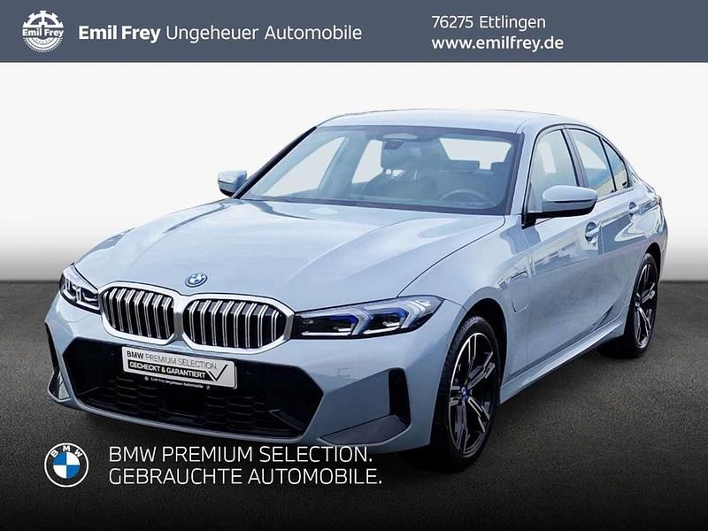 Grau Gebraucht 2023 BMW 330e Performance Limousine | 41.890 € (Fairer Preis) - Bild 1/3