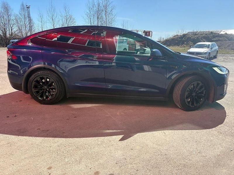 Second-hand Tesla Model X 244 kW (332 CP) 2018 Albastru SUV