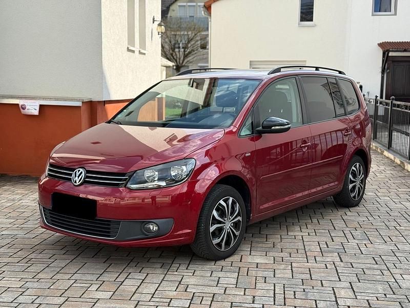 Gebraucht VW Touran Match 105 PS (77 kW) 2012 Rot Van / Kleinbus