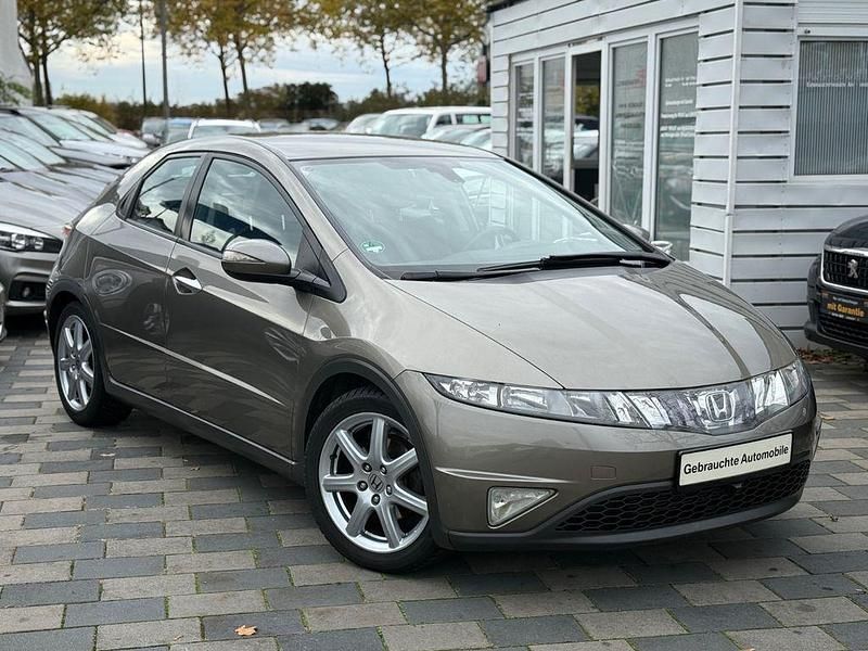 Grau Gebraucht 2006 Honda Civic Sport Limousine | 4.400 € (Fairer Preis) - Bild 1/4
