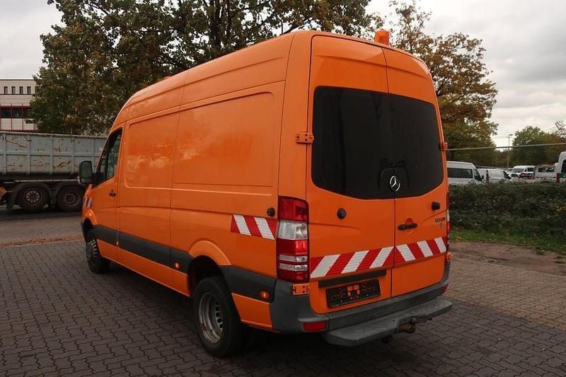 Gebraucht Mercedes Sprinter 129 PS (94 kW) 2012 Orange Van