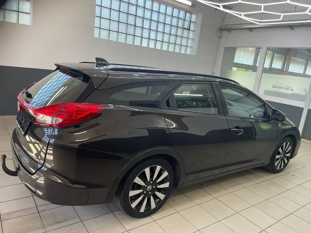 Gebraucht Honda Civic Elegance 141 PS (103 kW) 2016 Braun Kombi