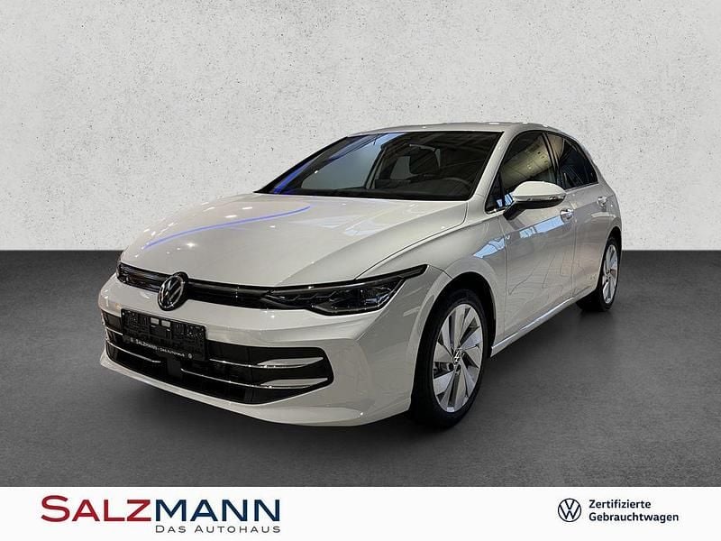 Pure white Neu 2025 VW Golf Style Limousine | 32.689 € (Teuer) - Bild 1/4