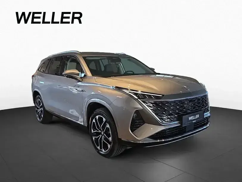 Neu MG MGS9 299 PS (219 kW) 2026 Silber SUV