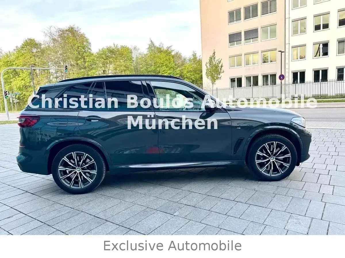 Gebraucht BMW X5 M50 530 PS (389 kW) 2023 Dravitgrau SUV
