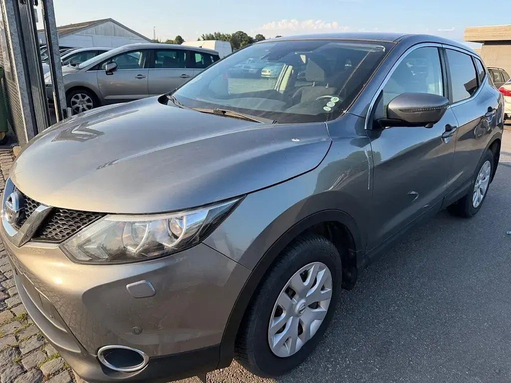 Gebraucht Nissan Qashqai N-Connecta 116 PS (85 kW) 2017 Grau SUV