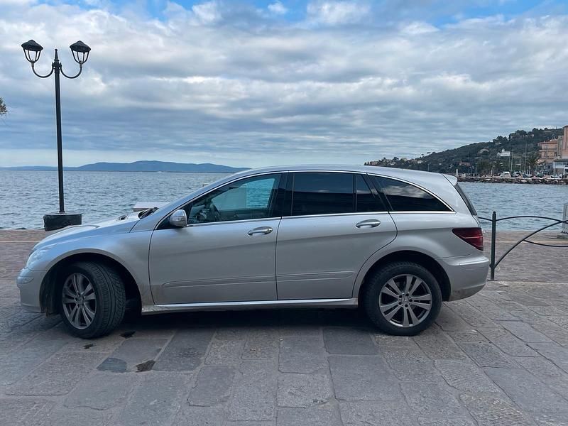 Gebraucht Mercedes R350 287 PS (211 kW) 2006 Silber Van / Kleinbus