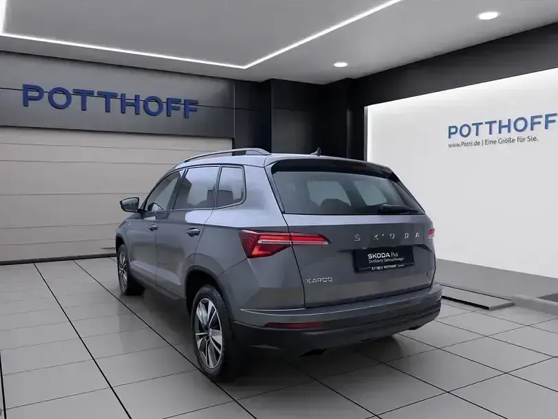 Gebraucht Skoda Karoq Tour 116 PS (85 kW) 2023 Grau SUV