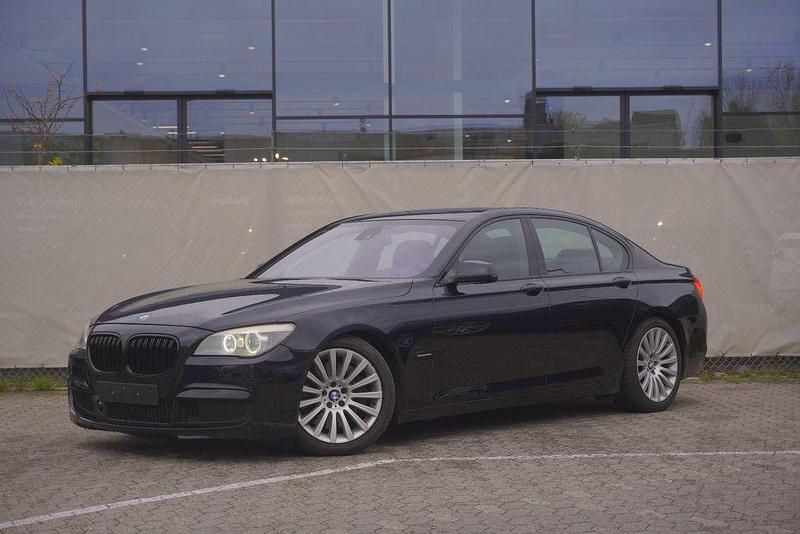 Schwarz Gebraucht 2010 BMW 750 M Sport Limousine | 9.000 € (Fairer Preis) - Bild 1/4