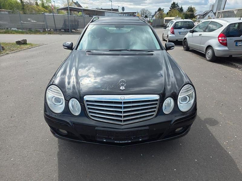 Gebraucht Mercedes E200 184 PS (135 kW) 2008 Schwarz Kombi