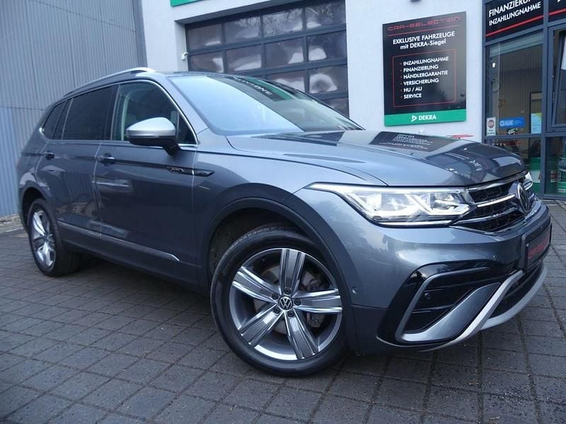 Gebraucht VW Tiguan Allspace 245 PS (180 kW) 2023 Platinum grey metallic (metallic) SUV