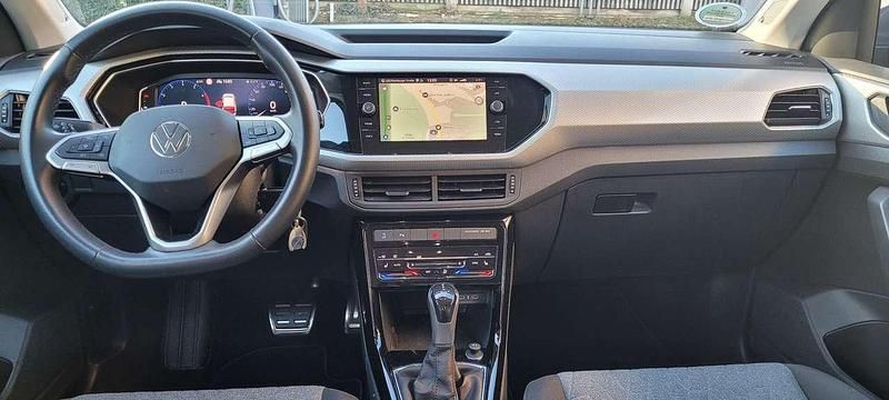 Gebraucht VW T-Cross Move 150 PS (110 kW) 2023 SUV