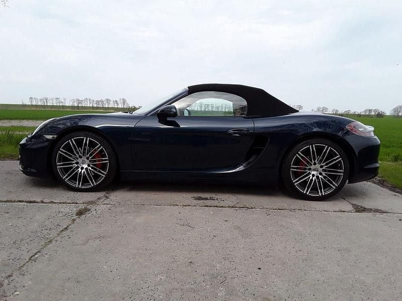 Second-hand Porsche Boxster 330 CP (242 kW) 2015 Albastru Cabrio