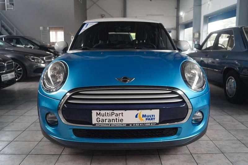 Gebraucht Mini Cooper D Pepper 116 PS (85 kW) 2015 Electric blue ii metallic Kleinwagen