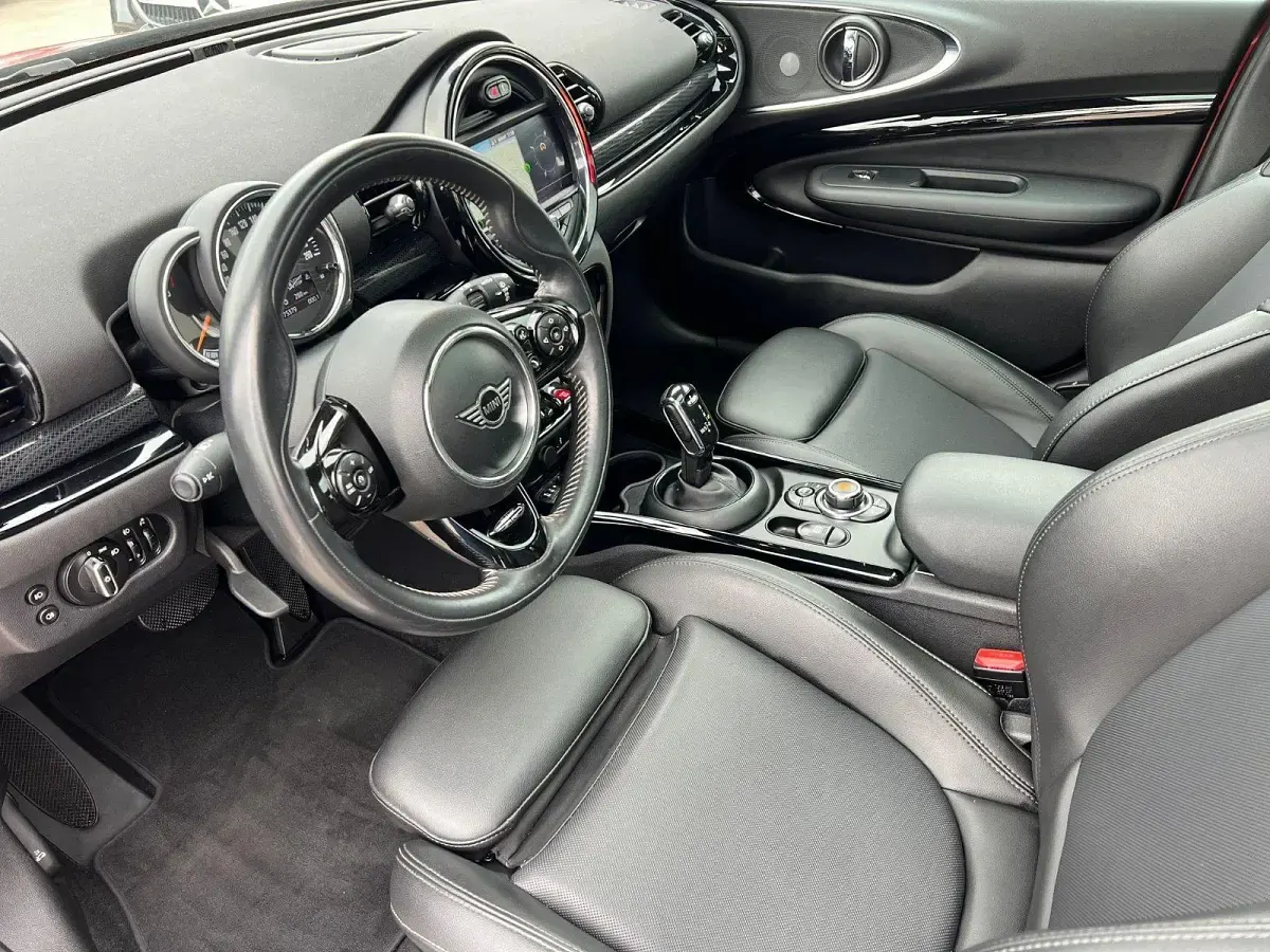Gebraucht Mini Cooper Clubman Chili 136 PS (100 kW) 2019 Rot Kombi