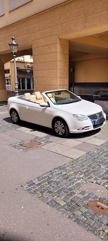 Gebraucht VW Eos 116 PS (85 kW) 2010 Weiß Cabrio