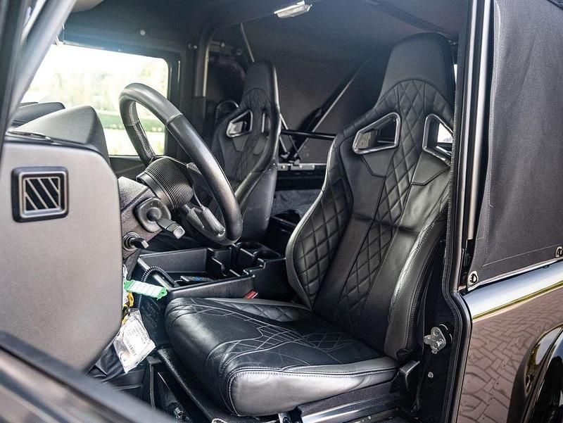 Gebraucht Land Rover Defender 122 PS (89 kW) 2014 Schwarz SUV
