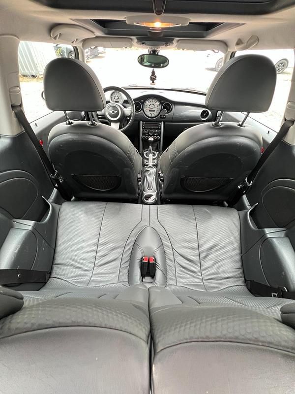 Usata Mini Cooper 115 CV (84 kW) 2004 Argento Utilitaria