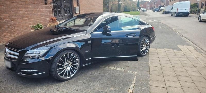 Gebraucht Mercedes CLS350 265 PS (194 kW) 2011 Schwarz Coupé