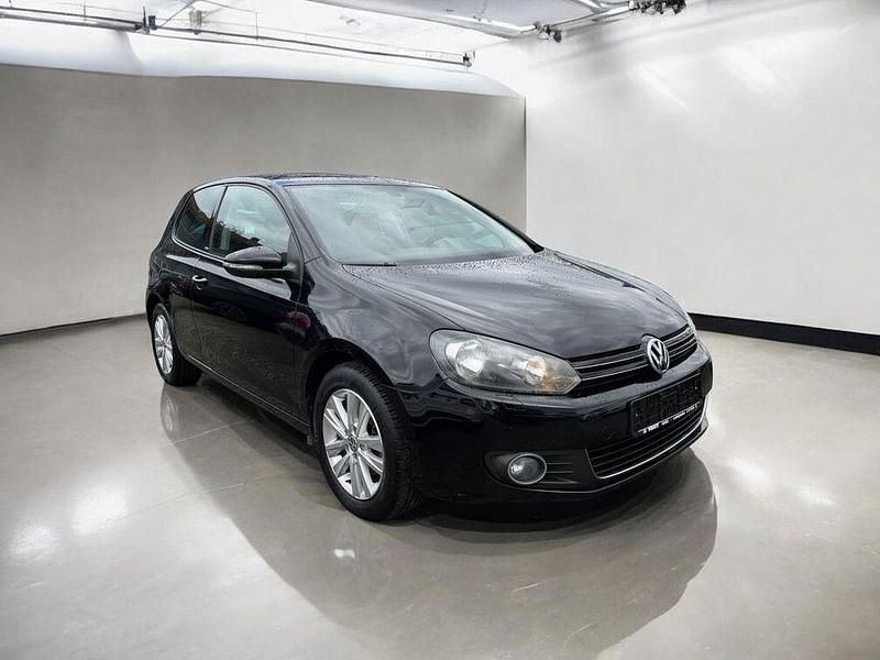 Gebraucht VW Golf VI Style 122 PS (89 kW) 2011 Schwarz Kleinwagen