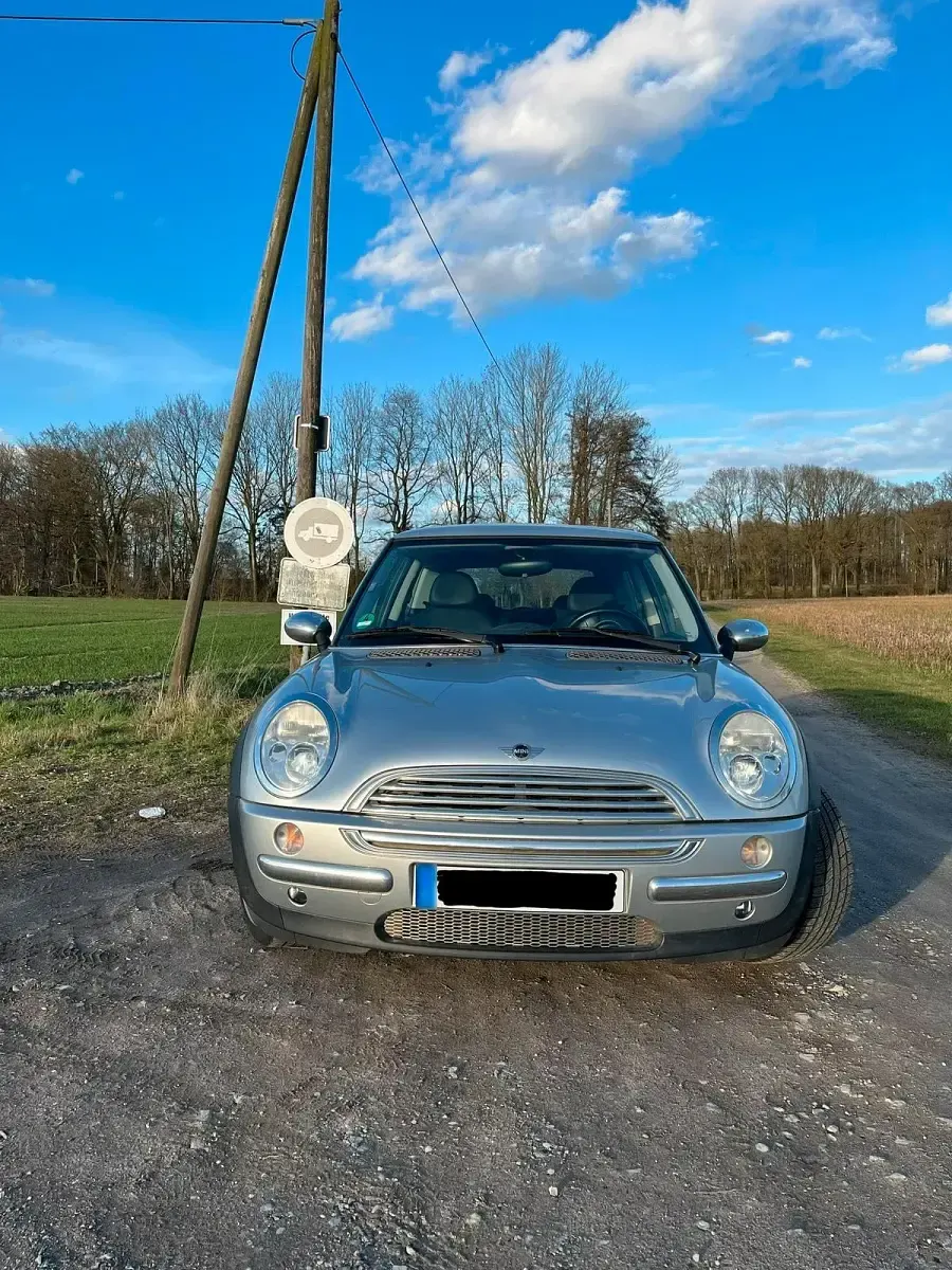 Używany Mini Cooper 116 KM (85 kW) 2003 Srebrny Hatchback