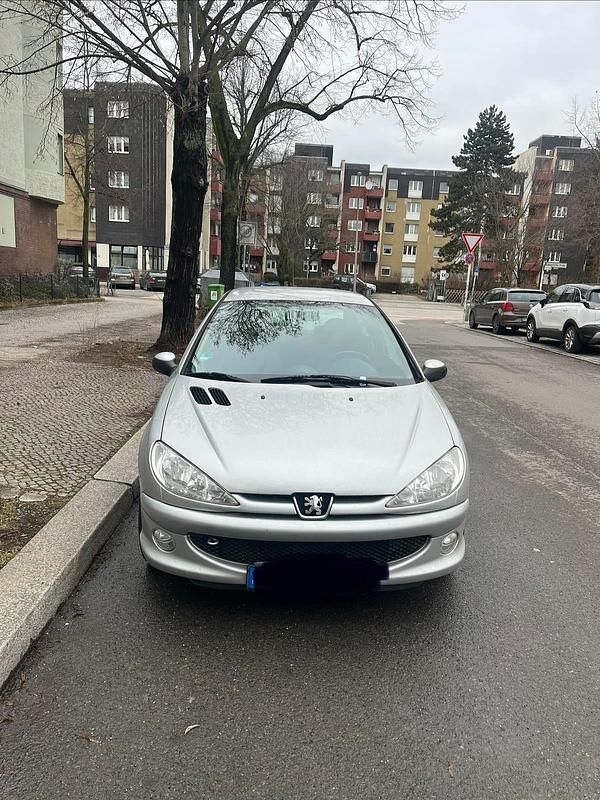 Gebraucht Peugeot 206 109 PS (80 kW) 2006 Silber Kleinwagen