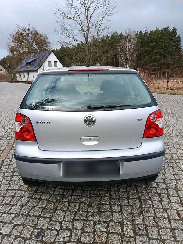 Gebraucht VW Polo 75 PS (55 kW) 2002 Silber Kleinwagen