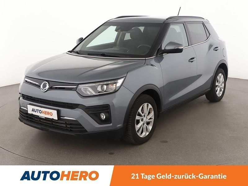 Grau Gebraucht 2020 Ssangyong Tivoli Quartz SUV | 17.310 € (Fairer Preis) - Bild 1/3
