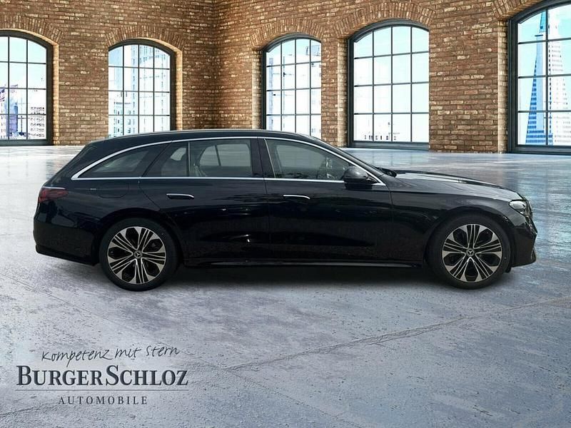 Gebraucht Mercedes E220 Avantgarde 197 PS (144 kW) 2024 Metalliclack obsidianschwarz Kombi