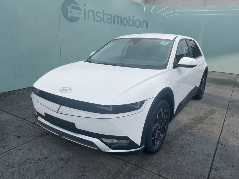 Weiß Gebraucht 2023 Hyundai Ioniq 5 SUV | 32.645 € (Fairer Preis) - Bild 1/4