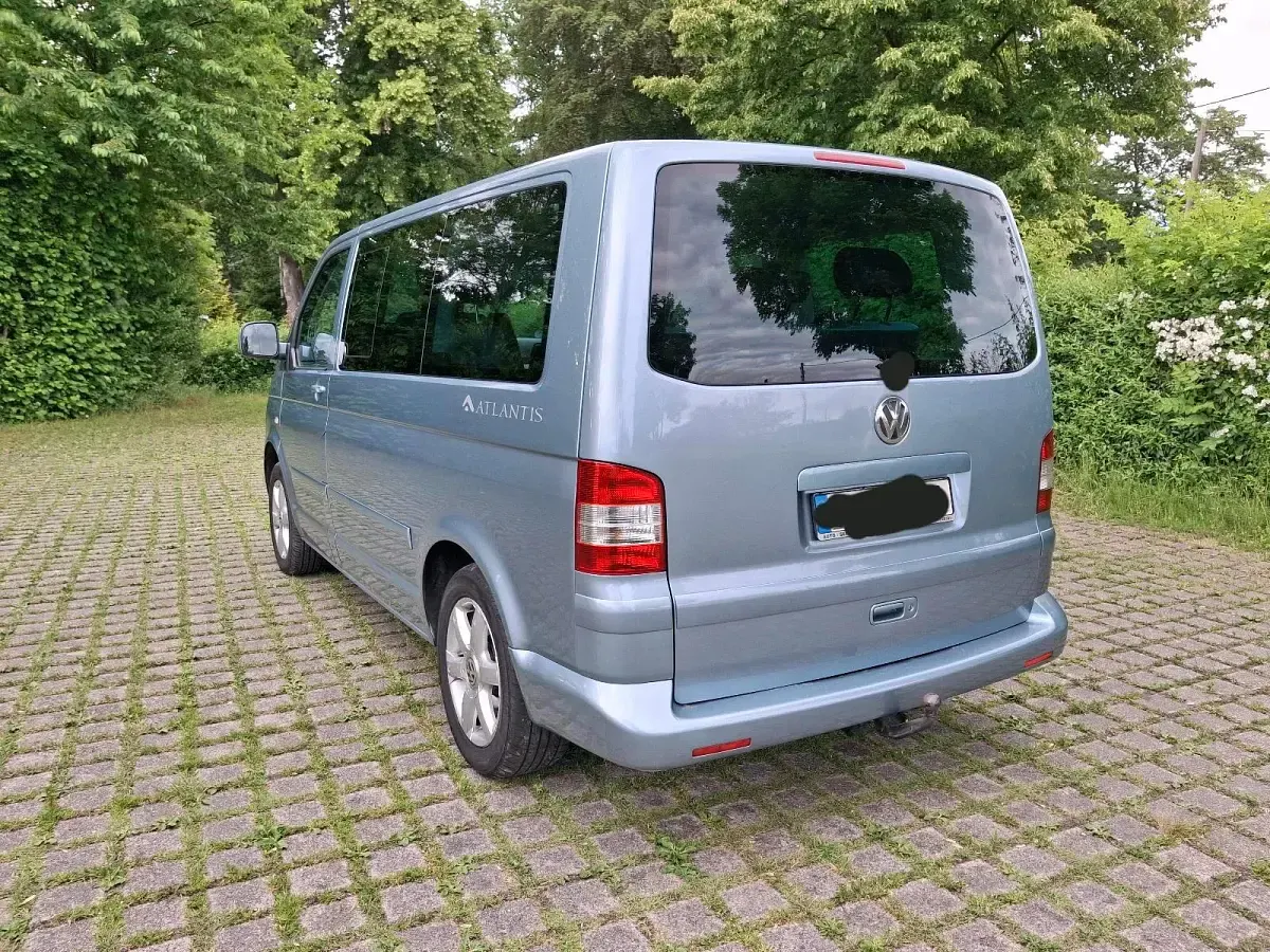 Gebraucht VW Multivan 131 PS (96 kW) 2008 Andere farben Van / Kleinbus