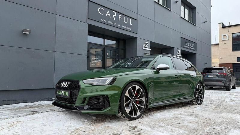 Gebraucht Audi RS4 Black Edition 450 PS (330 kW) 2018 Grün Kombi