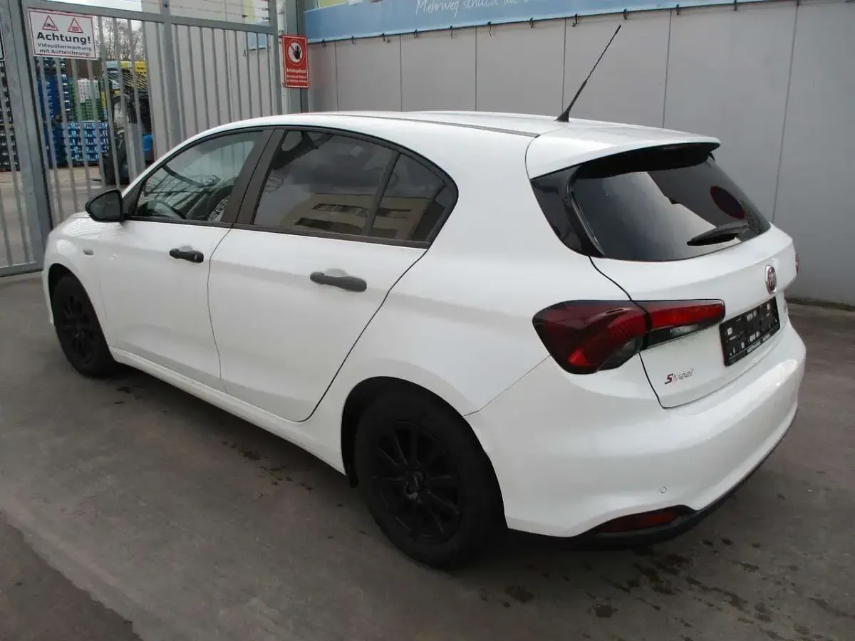 Gebraucht Fiat Tipo Pop 95 PS (69 kW) 2019 Weiß Limousine