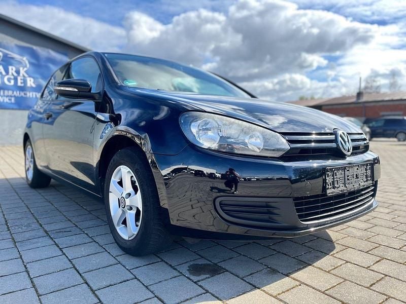 Gebraucht VW Golf VI Trendline 86 PS (63 kW) 2011 Schwarz Kleinwagen