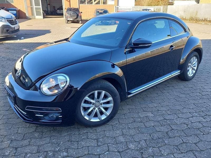 Usata VW Beetle Design 105 CV (77 kW) 2017 Nero Utilitaria