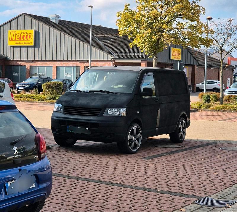 Schwarz Gebraucht 2006 VW Transporter Van | 6.499 € - Bild 1/4