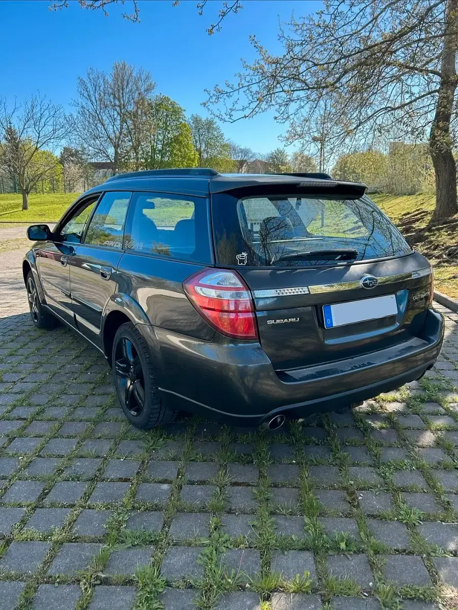 Gebraucht Subaru Outback 165 PS (121 kW) 2007 Schwarz Kombi