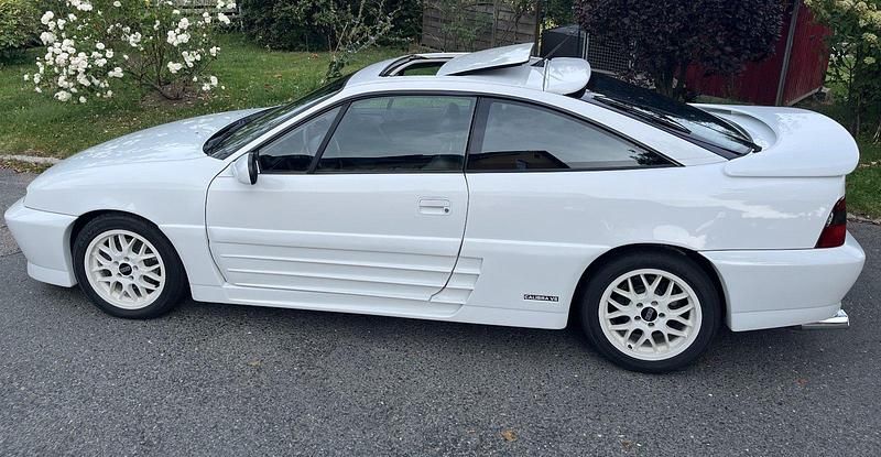 Weiß Gebraucht 1995 Opel Calibra Coupé | 23.900 € - Bild 1/4