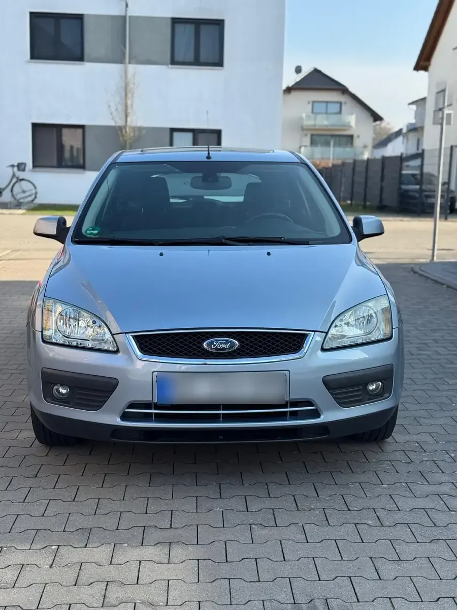 Second-hand Ford Focus 101 CP (74 kW) 2006 Hatchback