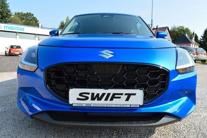 Neu Suzuki Swift Comfort+ 83 PS (61 kW) 2025 Frontier blue pearl Kleinwagen