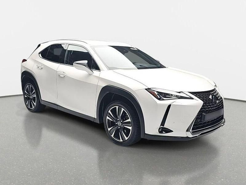 Gebraucht Lexus UX 145 PS (106 kW) 2020 Weiß SUV