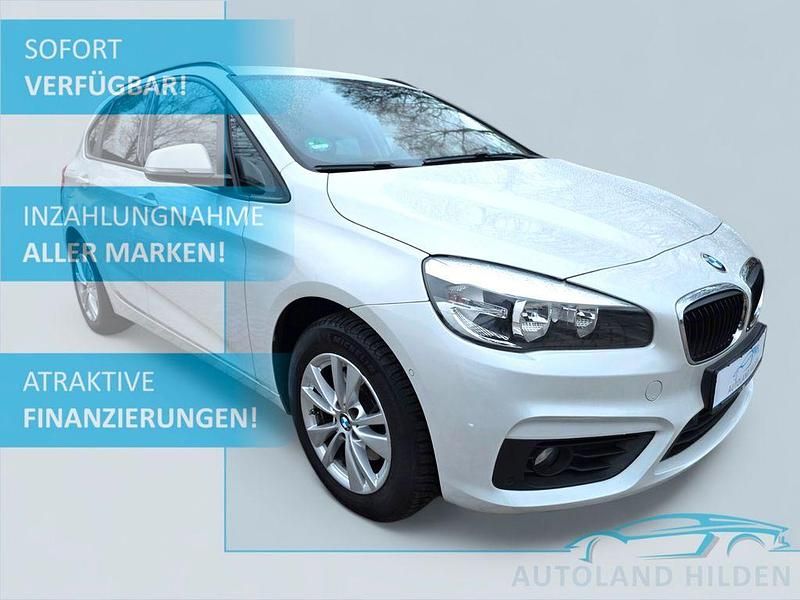 Weiß Gebraucht 2017 BMW 218 Sport Line Kombi | 9.990 € (Guter Preis) - Bild 1/4