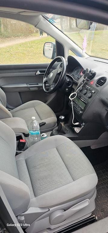 Gebraucht VW Caddy Team 105 PS (77 kW) 2008 Schwarz Van / Kleinbus