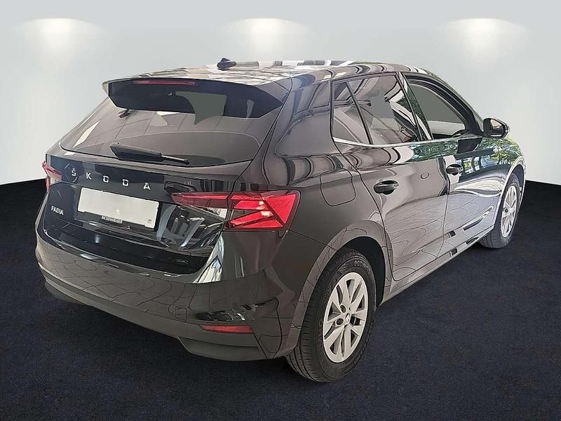 Gebraucht Skoda Fabia Style 95 PS (69 kW) 2022 Schwarzmagic perleffekt Kleinwagen