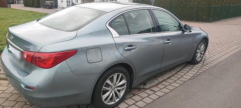 Gebraucht Infiniti Q50 170 PS (125 kW) 2017 Limousine